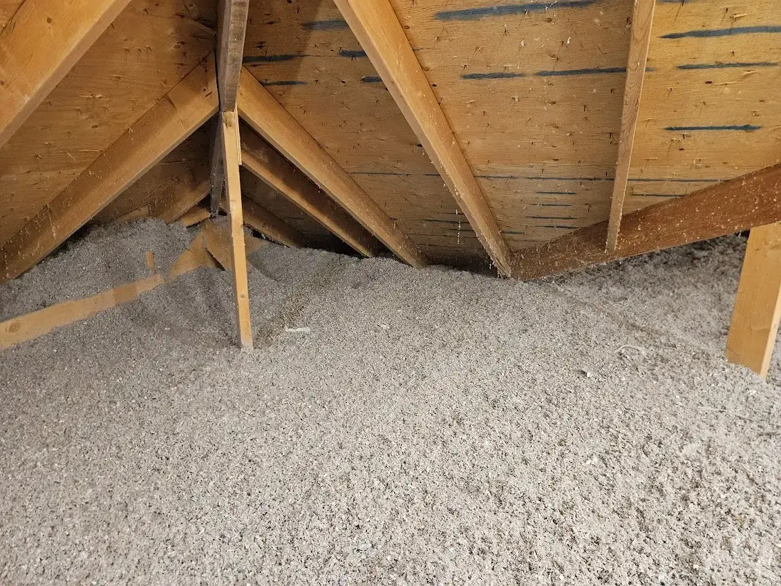 Insulation contractor Winnipeg, blown-in cellulose insulation