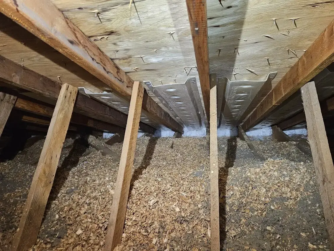 Insulation contractors Winnipeg, blown-in attic insulation